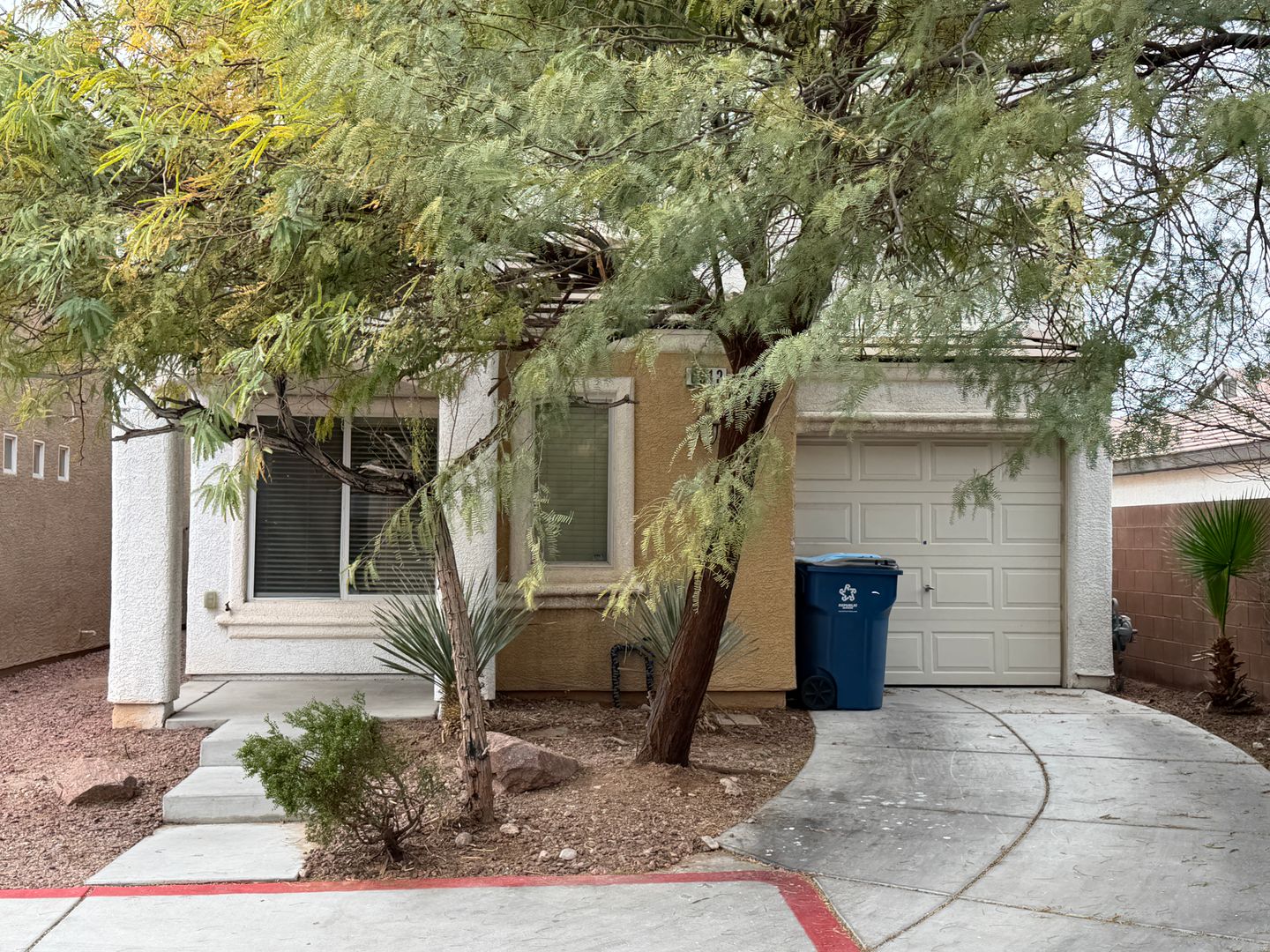 Henderson House: 6912 Smiling Cloud Avenue