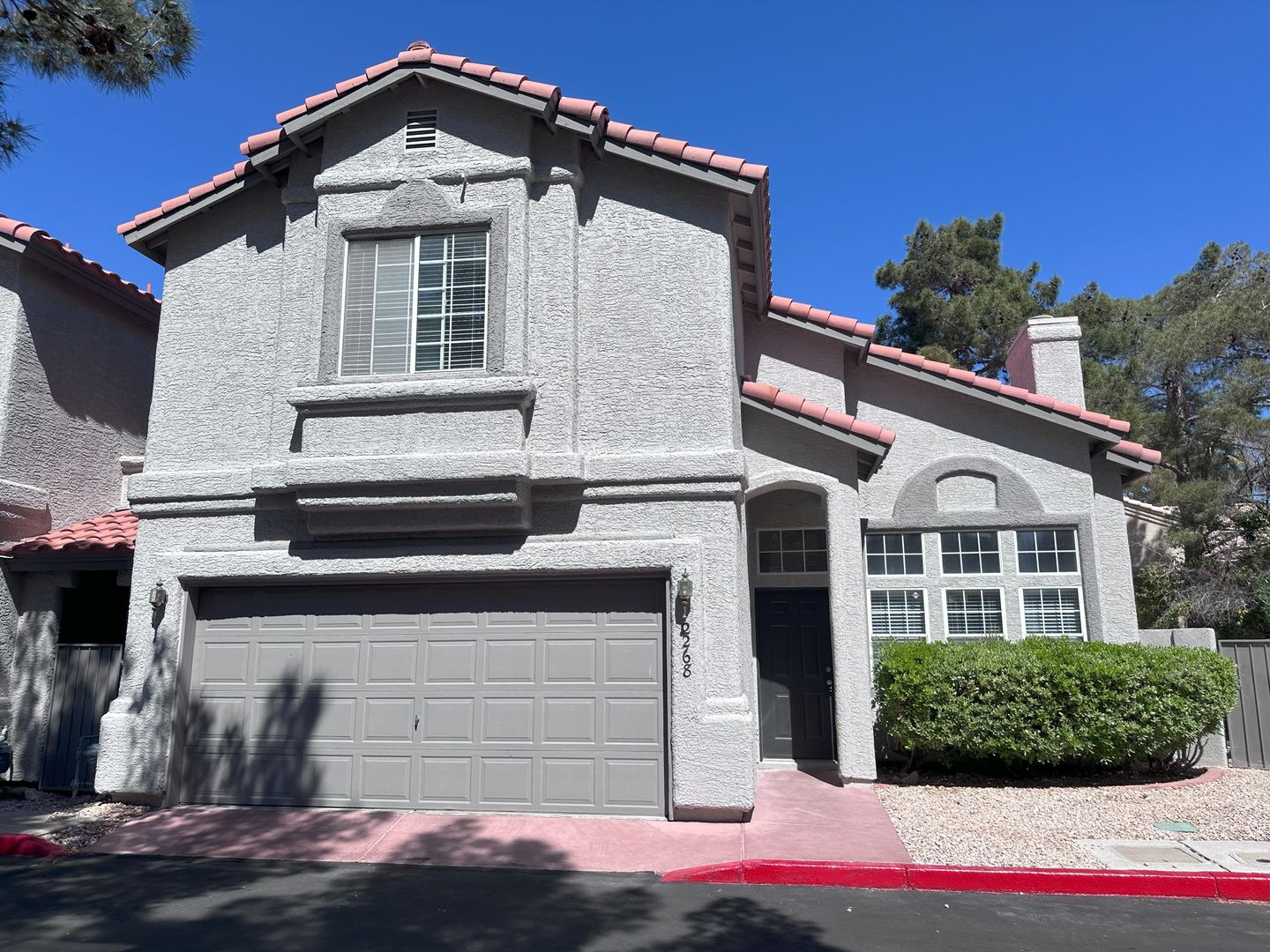 Henderson House: 2268 Ramsgate Dr.