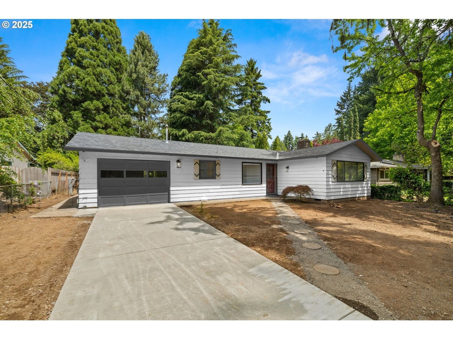 Lake Oswego House: 6401 SW McEwan Road