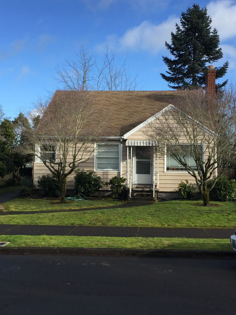 Portland House: 4767 N Yale Street