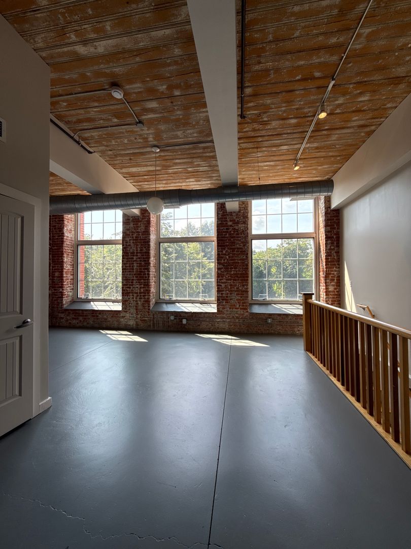 North Providence Apartment: 180 Waterman Ave