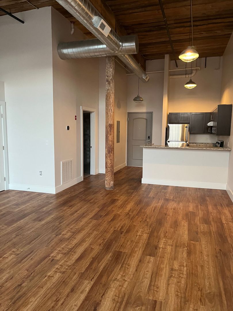 Pawtucket Apartment: 200 Esten Ave