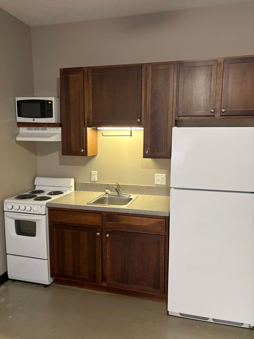 228 N 12th Street, 302, Lincoln, NE 68508