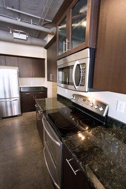 Listing photo thumbnail