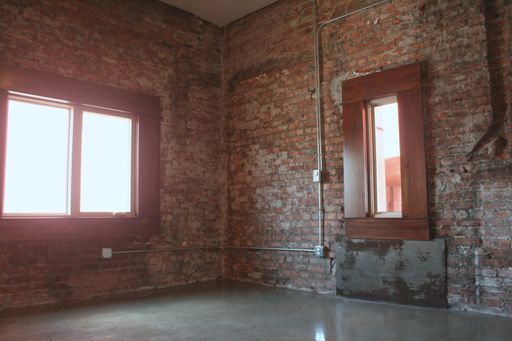 Listing photo thumbnail