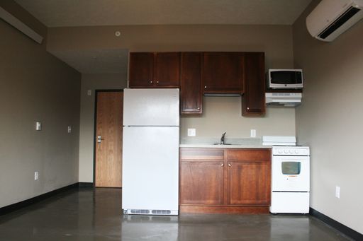 Listing photo thumbnail
