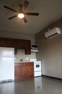 Listing photo thumbnail