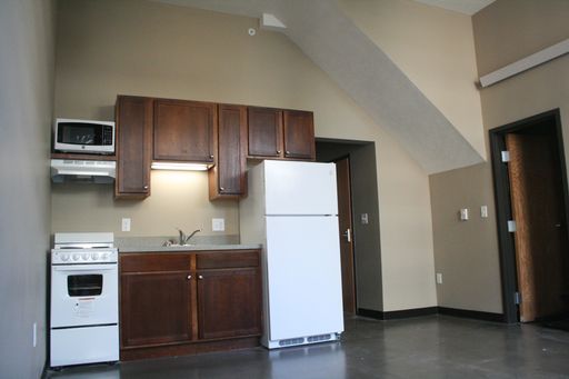 Listing photo thumbnail