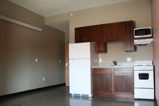Listing photo thumbnail