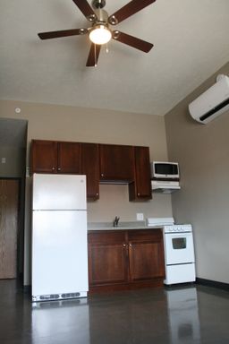 Listing photo thumbnail