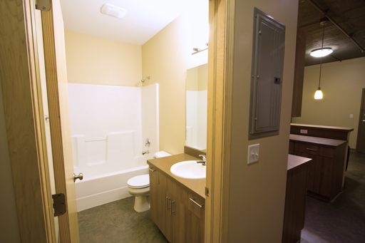 Listing photo thumbnail