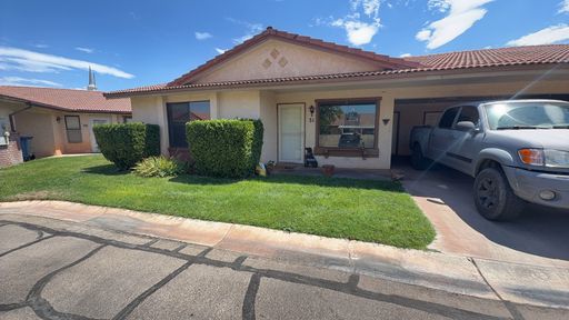 Beautiful Southern Utah Townhome!! – photo 1