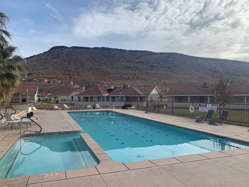 Fully furnished 2 bed 2 bath! – photo 1
