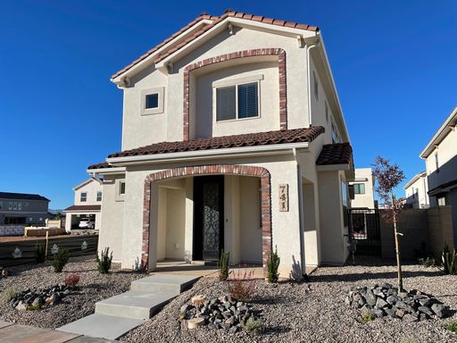 Desert Color Home - Internet Included! – photo 1