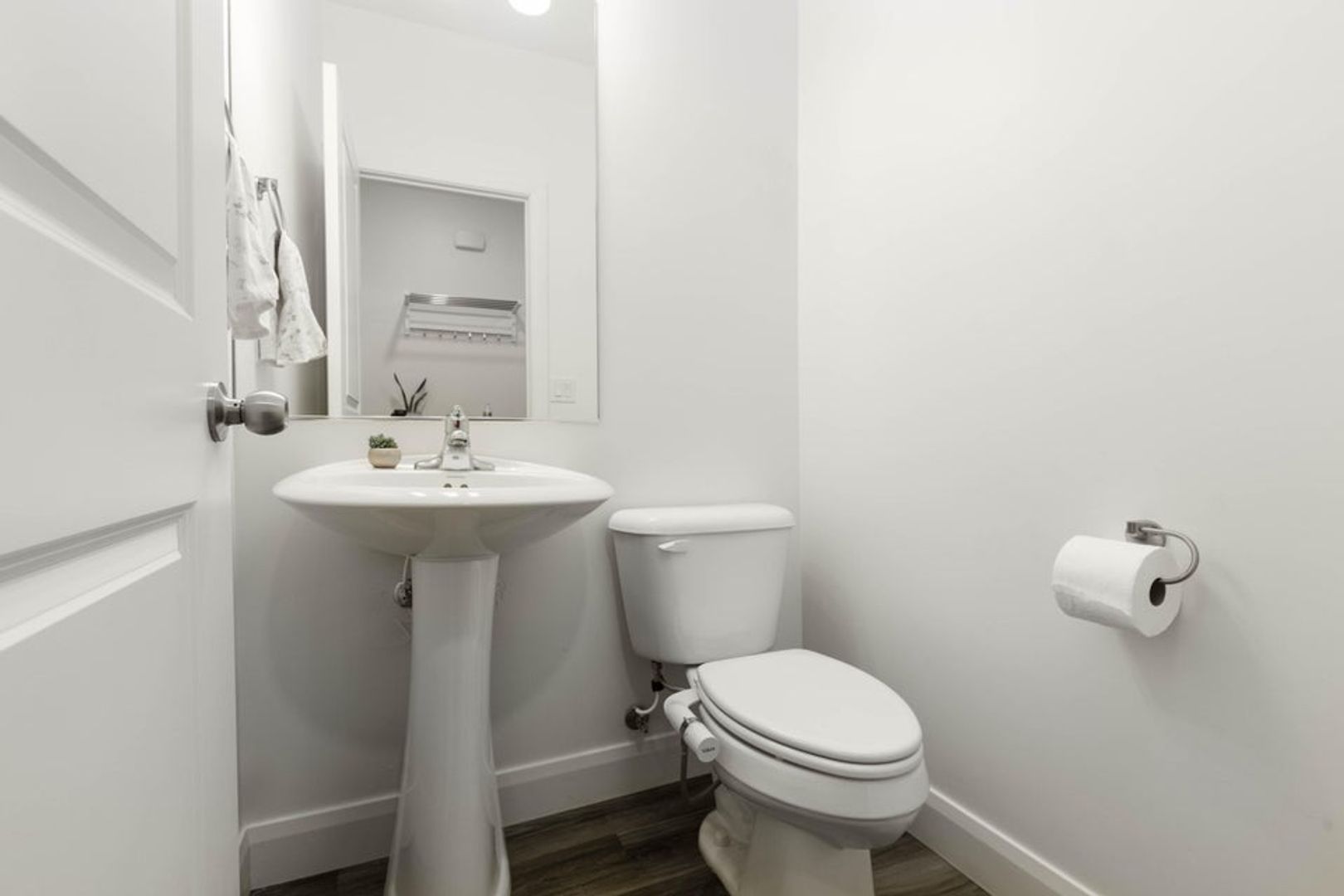 655 W Scarlet Hill Dr, St UT 84790