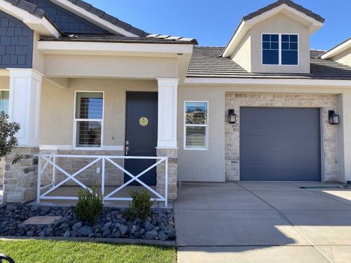 Bedford Fourplex - END UNIT – photo 1
