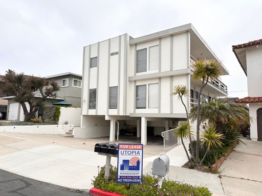 $1000 OFF 1ST MONTHS RENT!! Two Bedroom in Desirable Dana Point!!