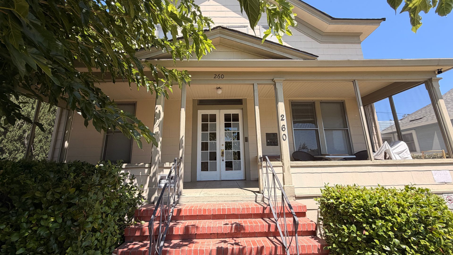 Mountain View Apartment: 260 Loreto St