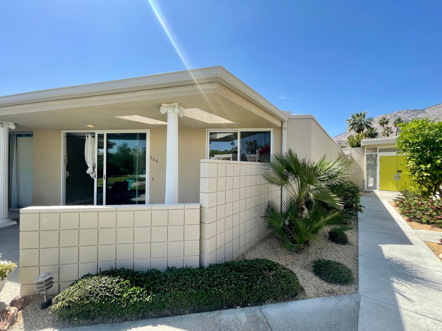 Palm Springs Condo: 200 Camino Norte