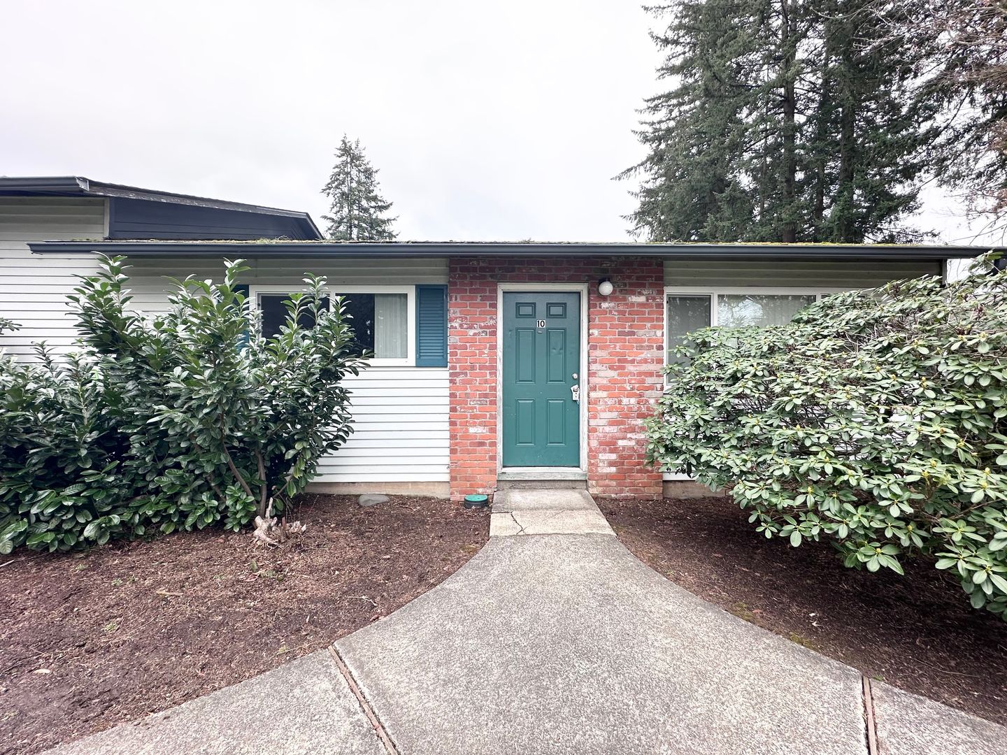 Sandy Apartment: 37950 HWY 26 - #10