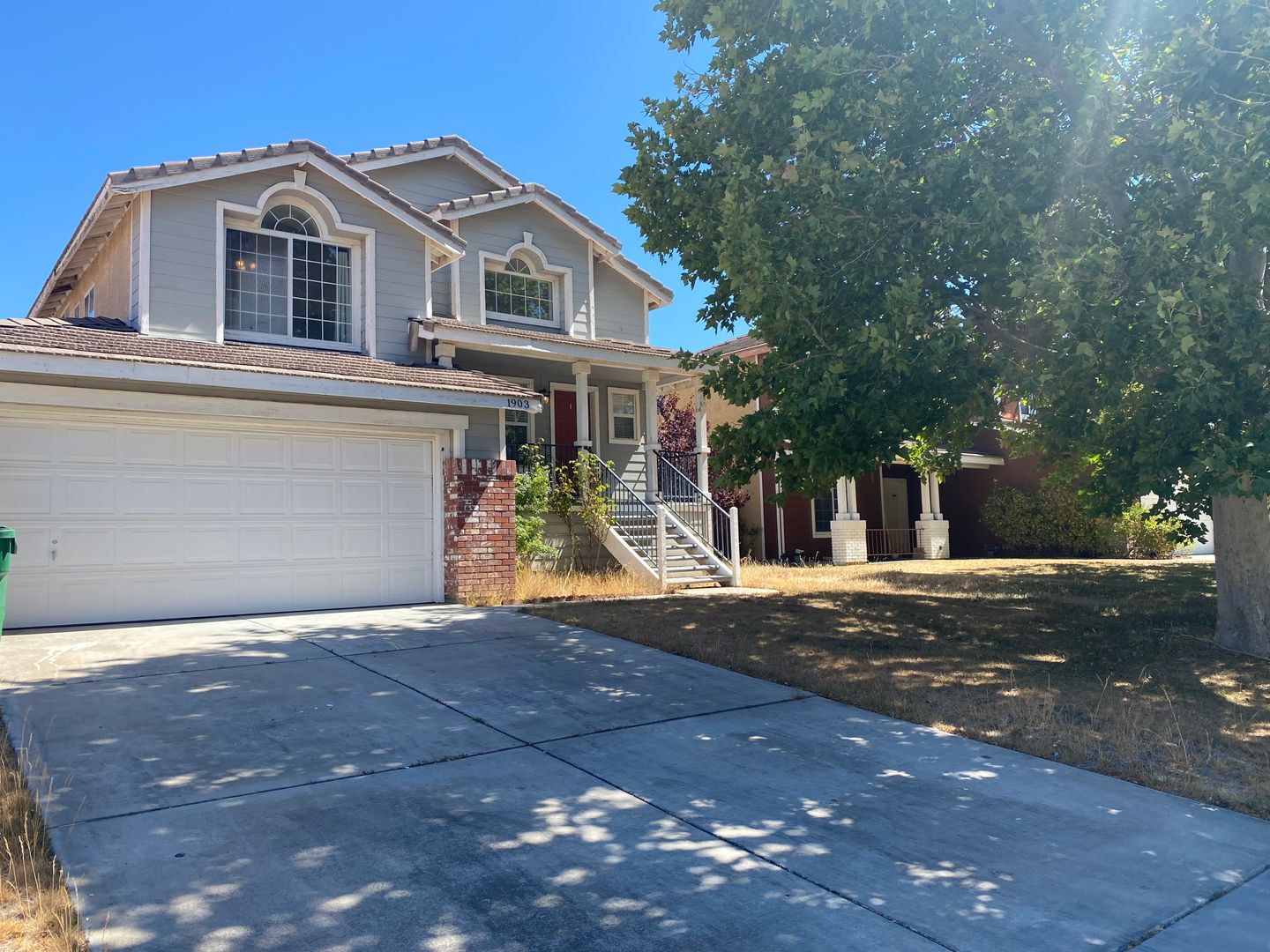 Palmdale House: 1903 Coral Ct.
