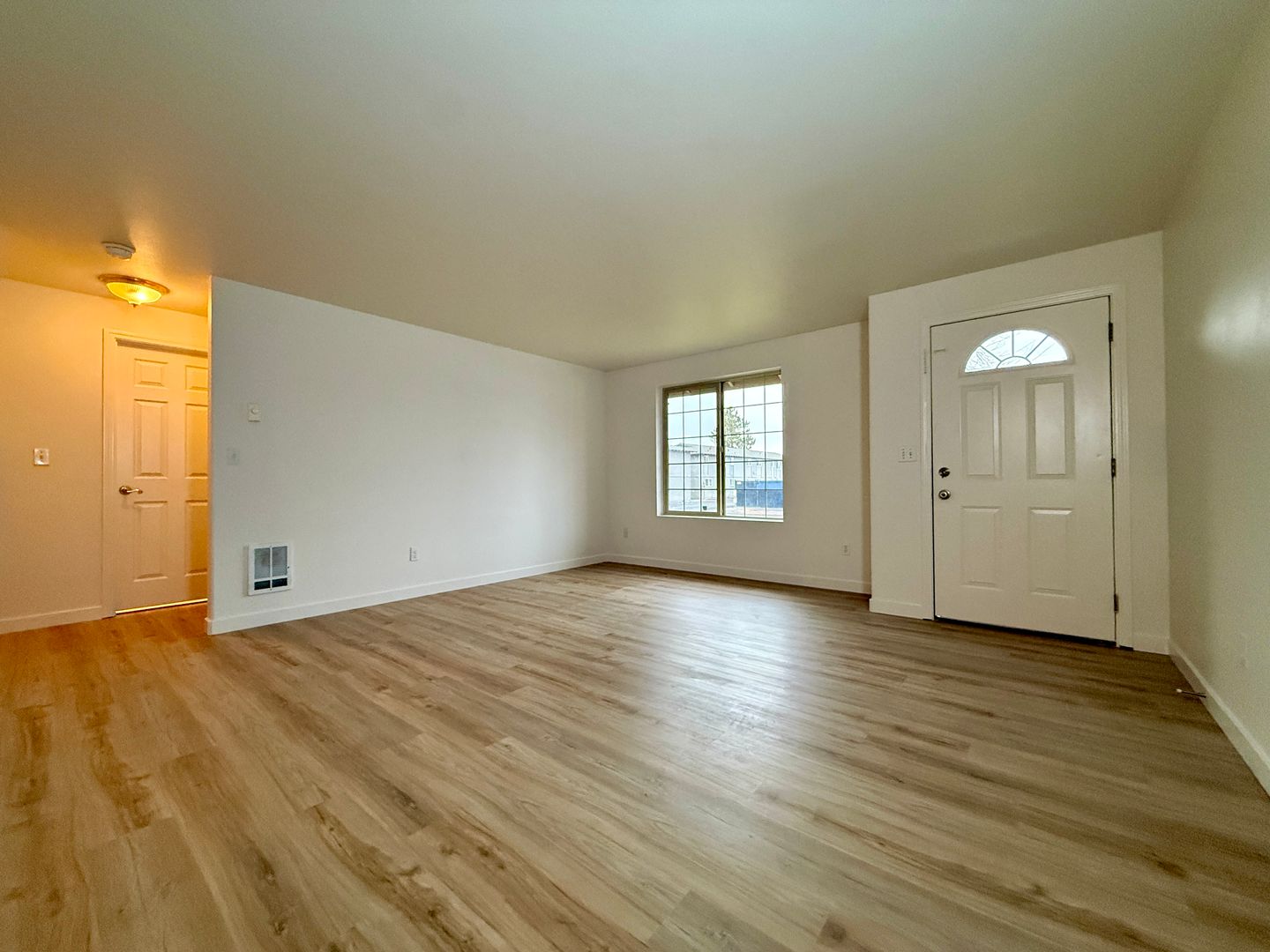 Redmond Multiplex: 1616 SW Metolius Ave