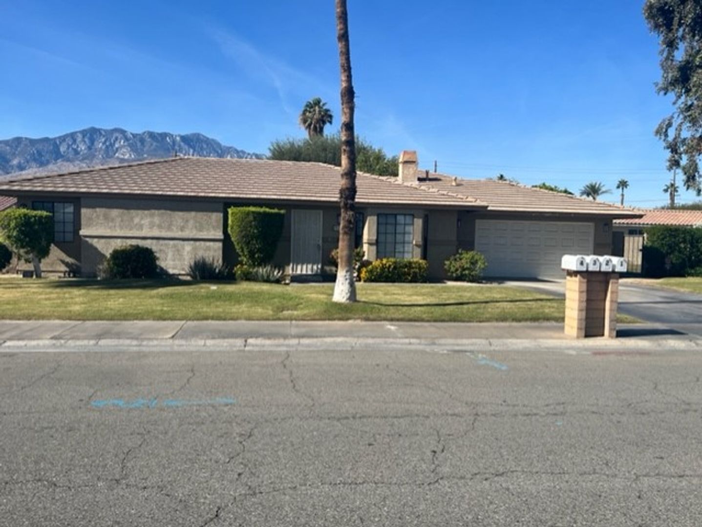 Cathedral City Apartment: 28421 Avenida La Paz - 01