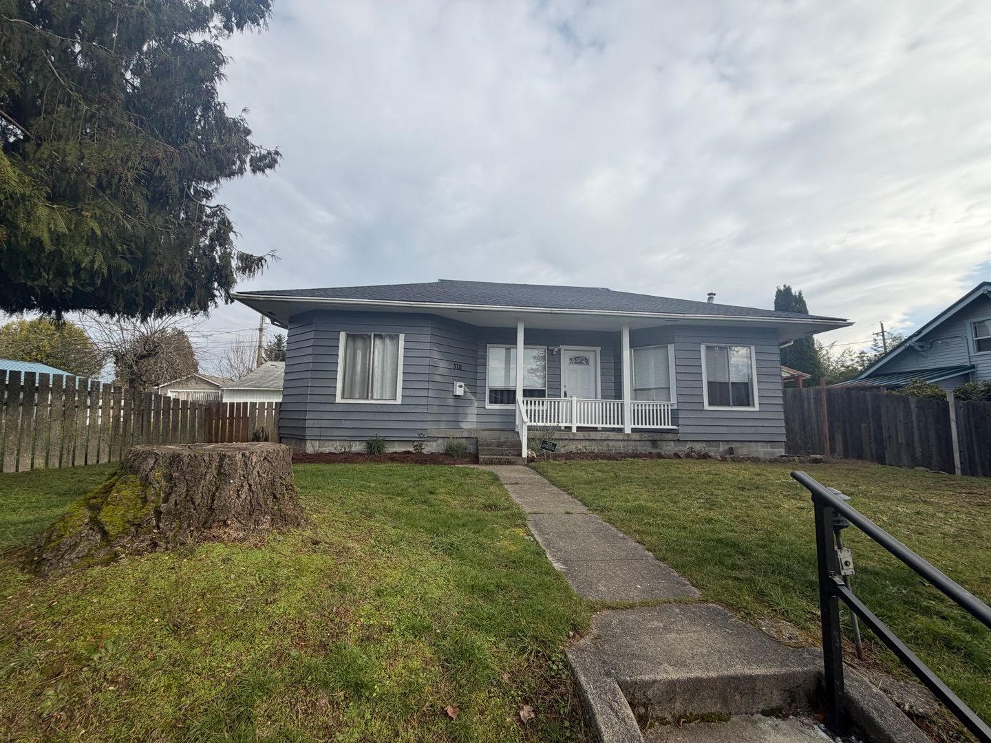Tacoma House: 3711 N Huson St