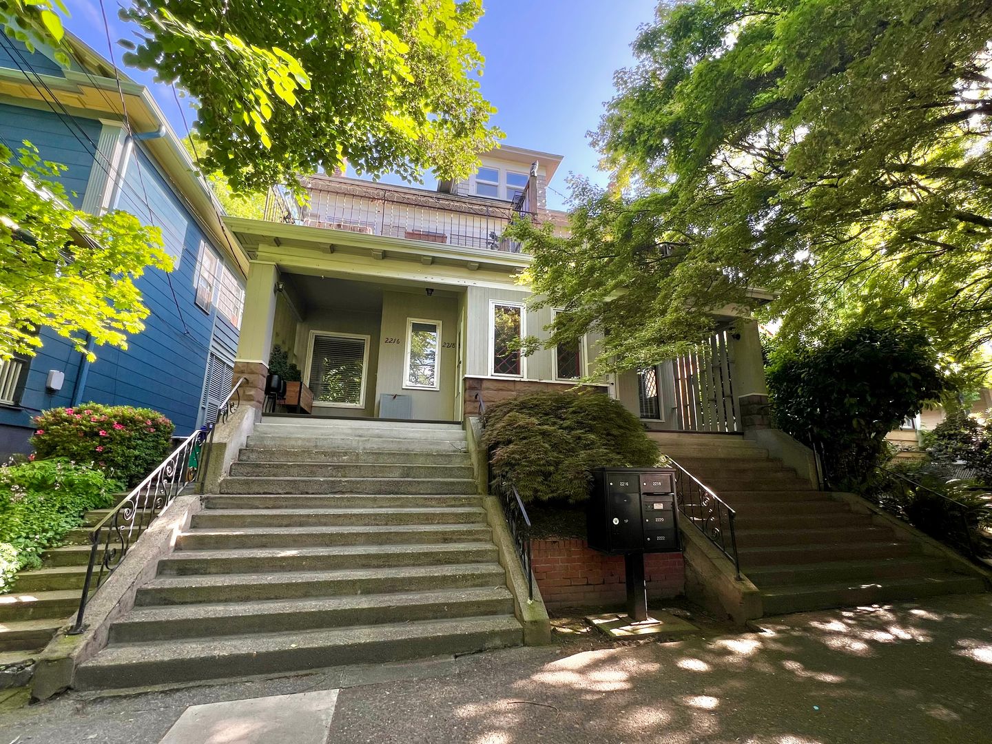 Portland Apartment: 2222 NW Johnson Street