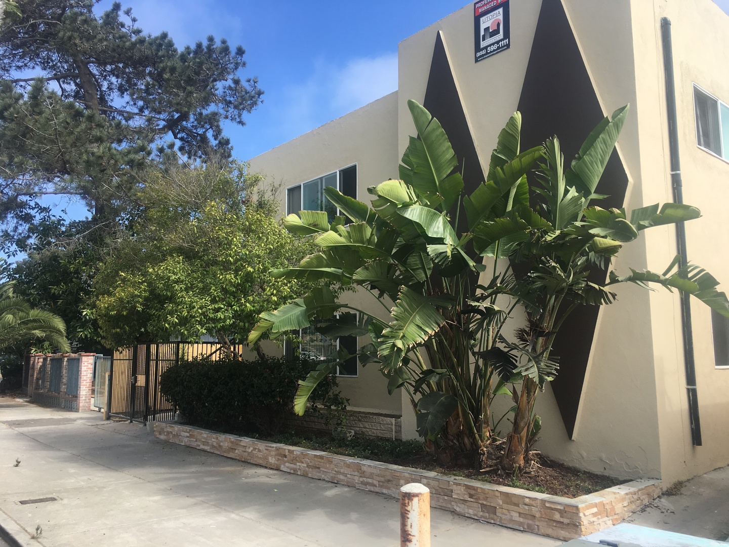 San Diego Apartment: 5065 W. Point Loma Blvd -D