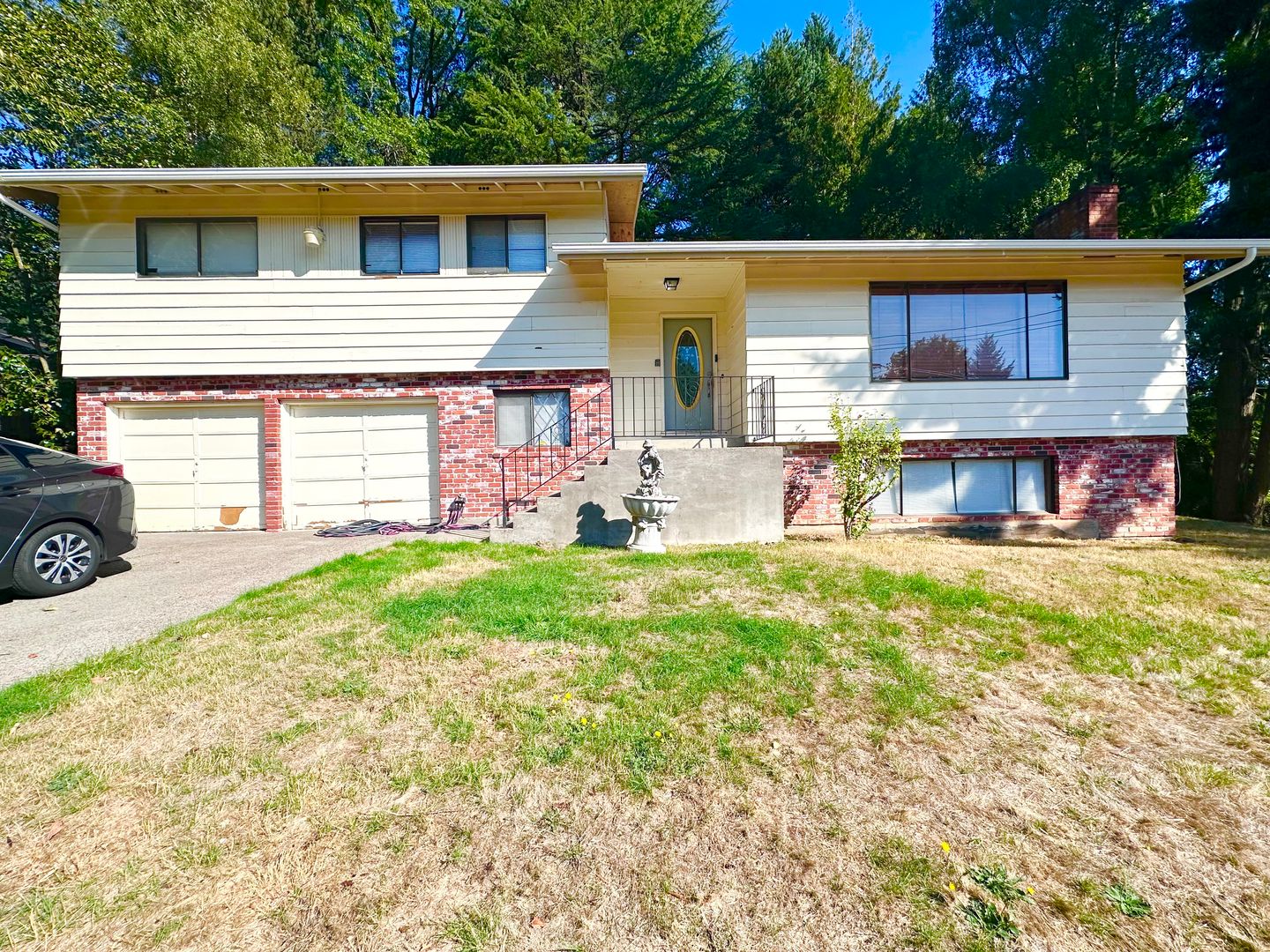 Lake Oswego House: 13570 Shireva Dr.