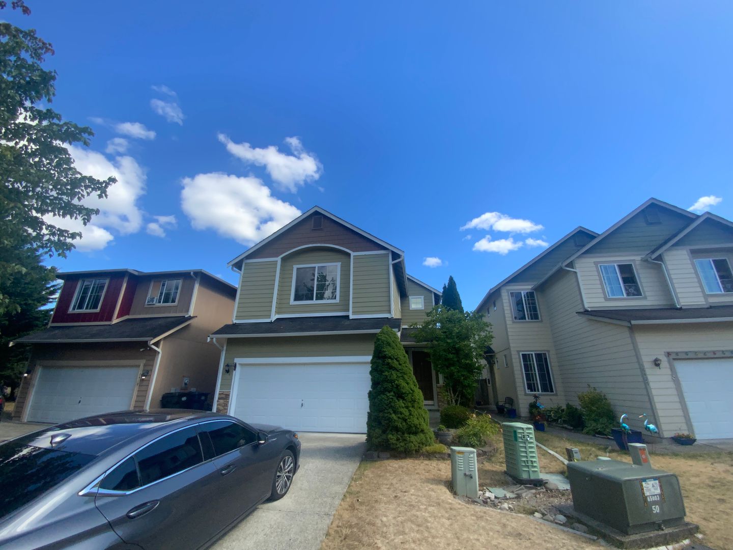 Puyallup House: 18423 100th Ave E