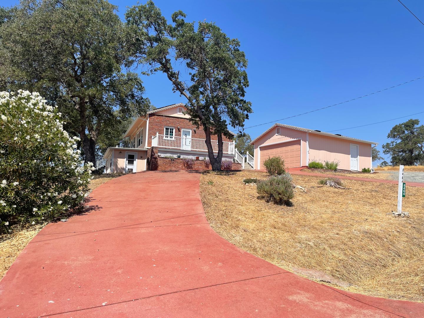 Valley Springs House: 8464 Owens Way