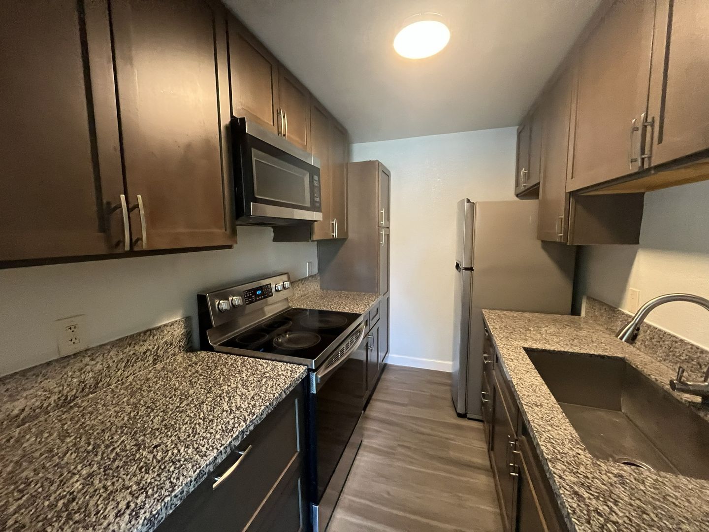 Sacramento Apartment: 901 Carro Drive