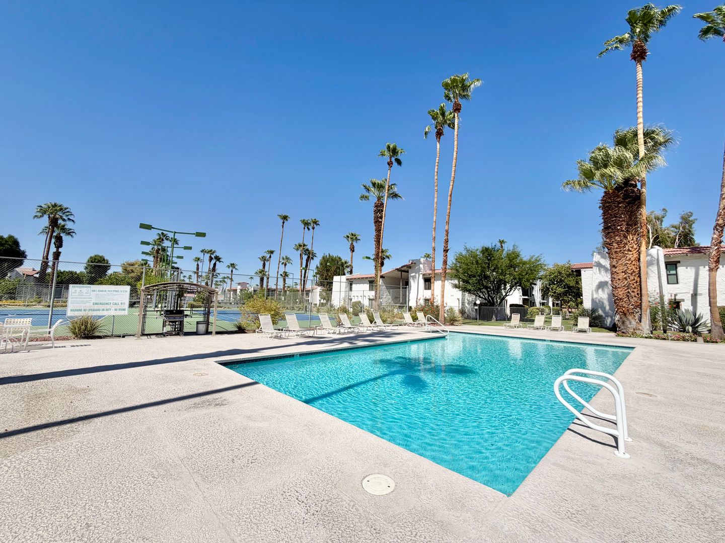 Palm Springs Condo: 1050 E Ramon Road Unit 119