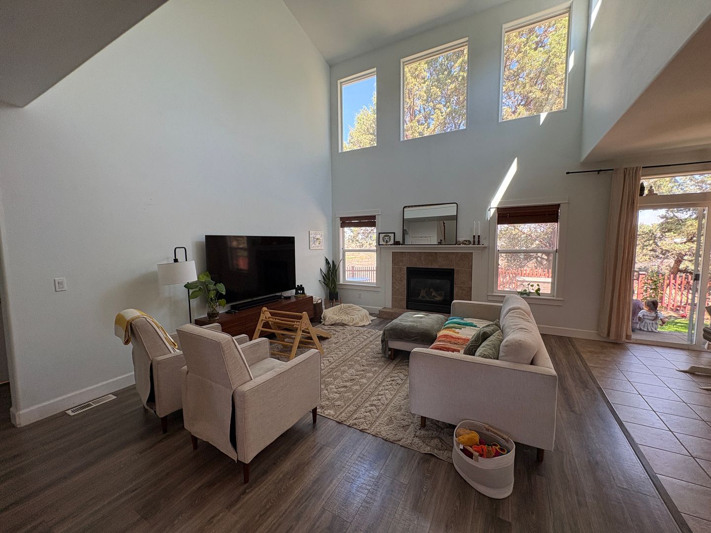Redmond House: 1326 SW Rimrock Way