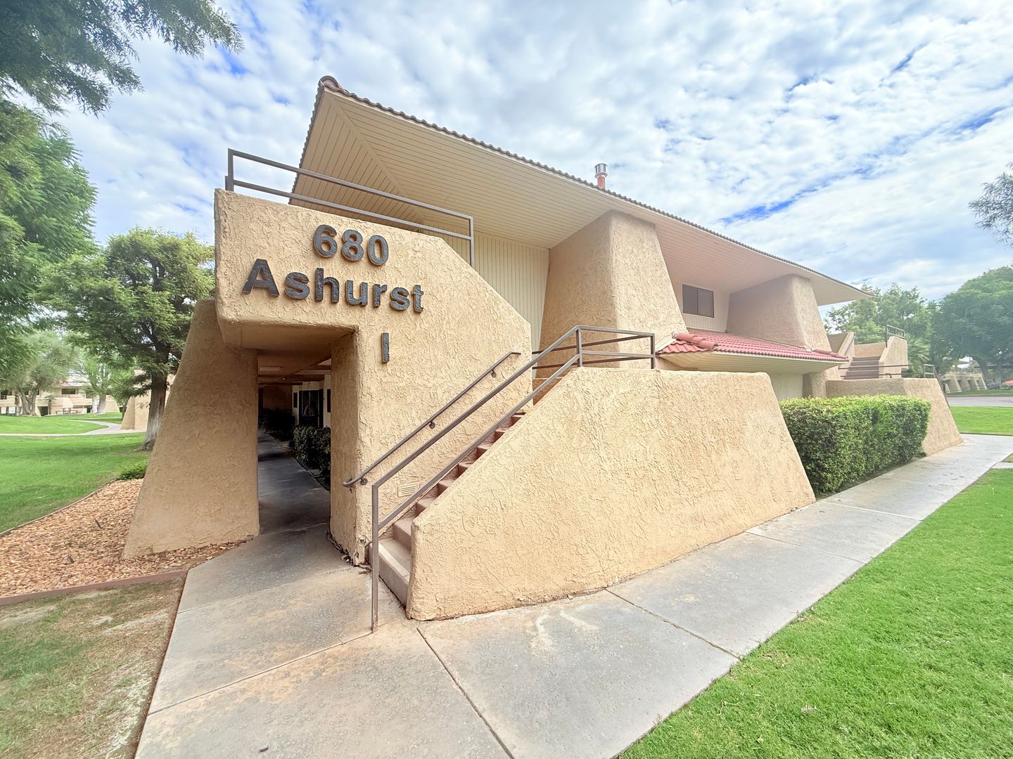 Palm Springs Condo: 680 N Ashurst Ct