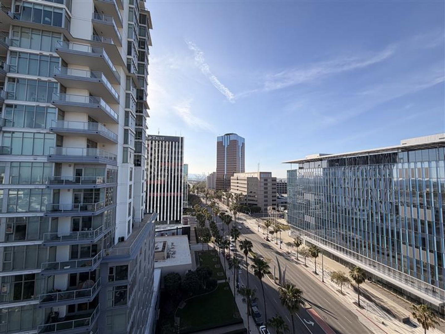 Long Beach House: 360 Ocean Blvd #502