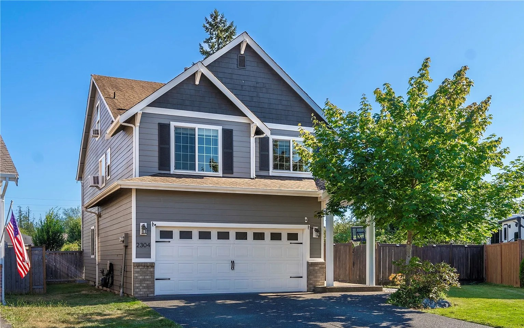 Tacoma House: 2304 190th St E