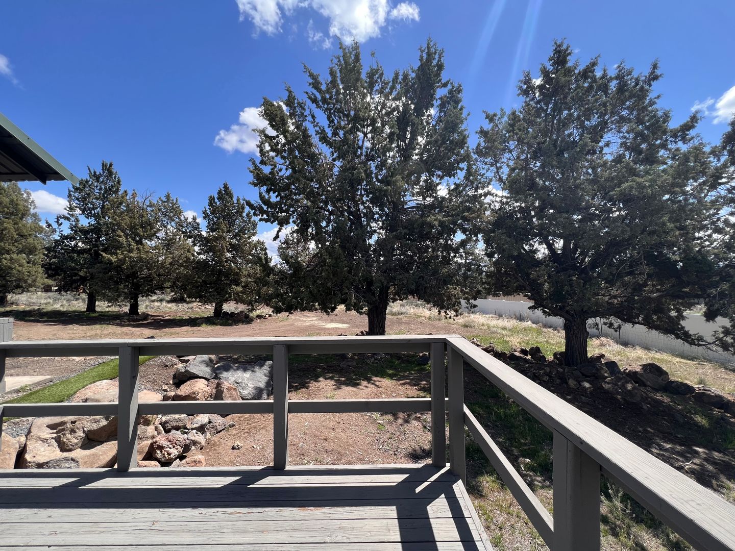 Bend House: 65280 76th St