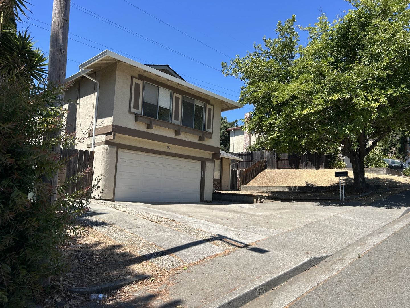 Vallejo House: 113 Ken Court