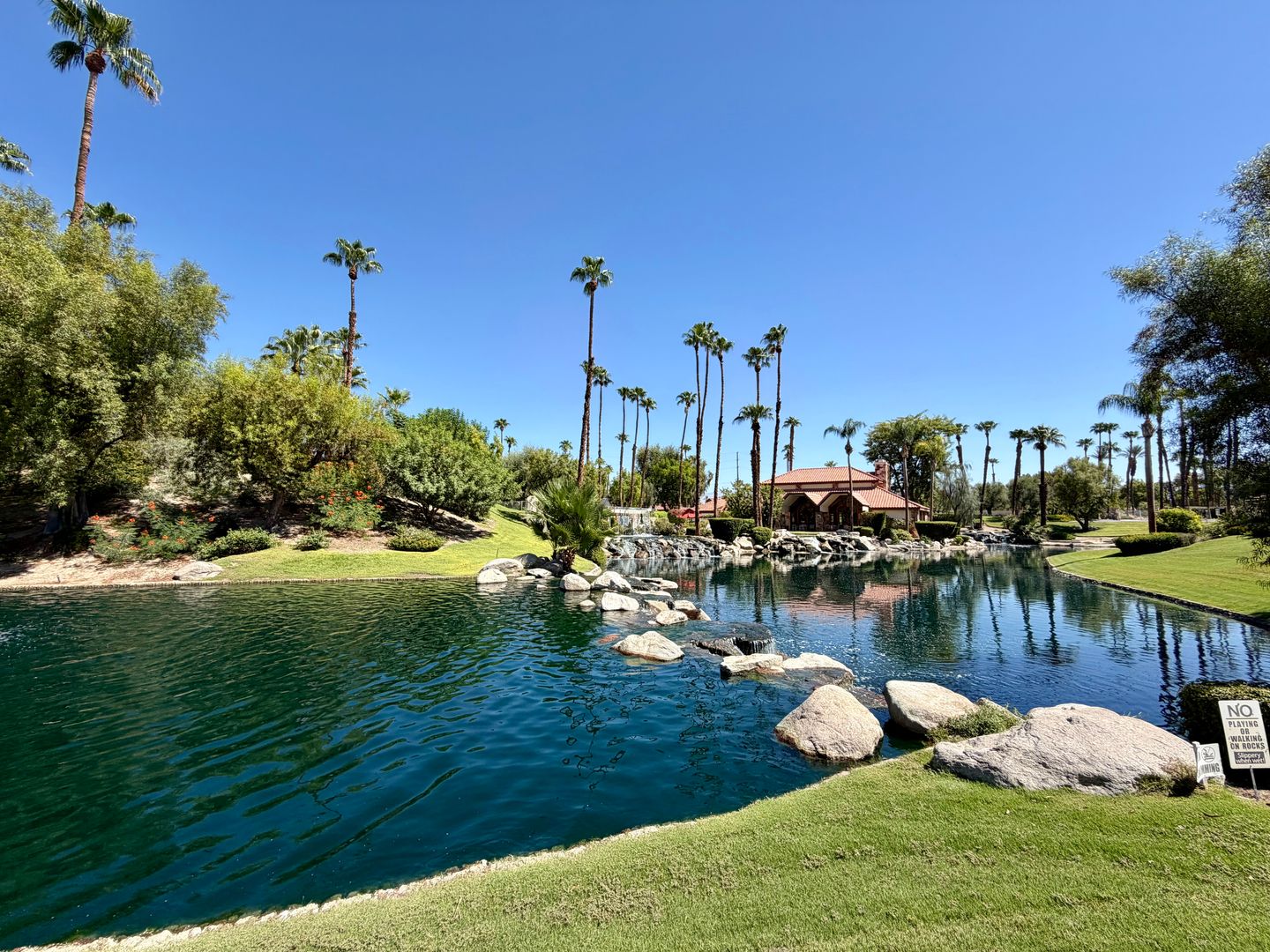 Palm Desert Condo: 112 Willow Lake Dr.