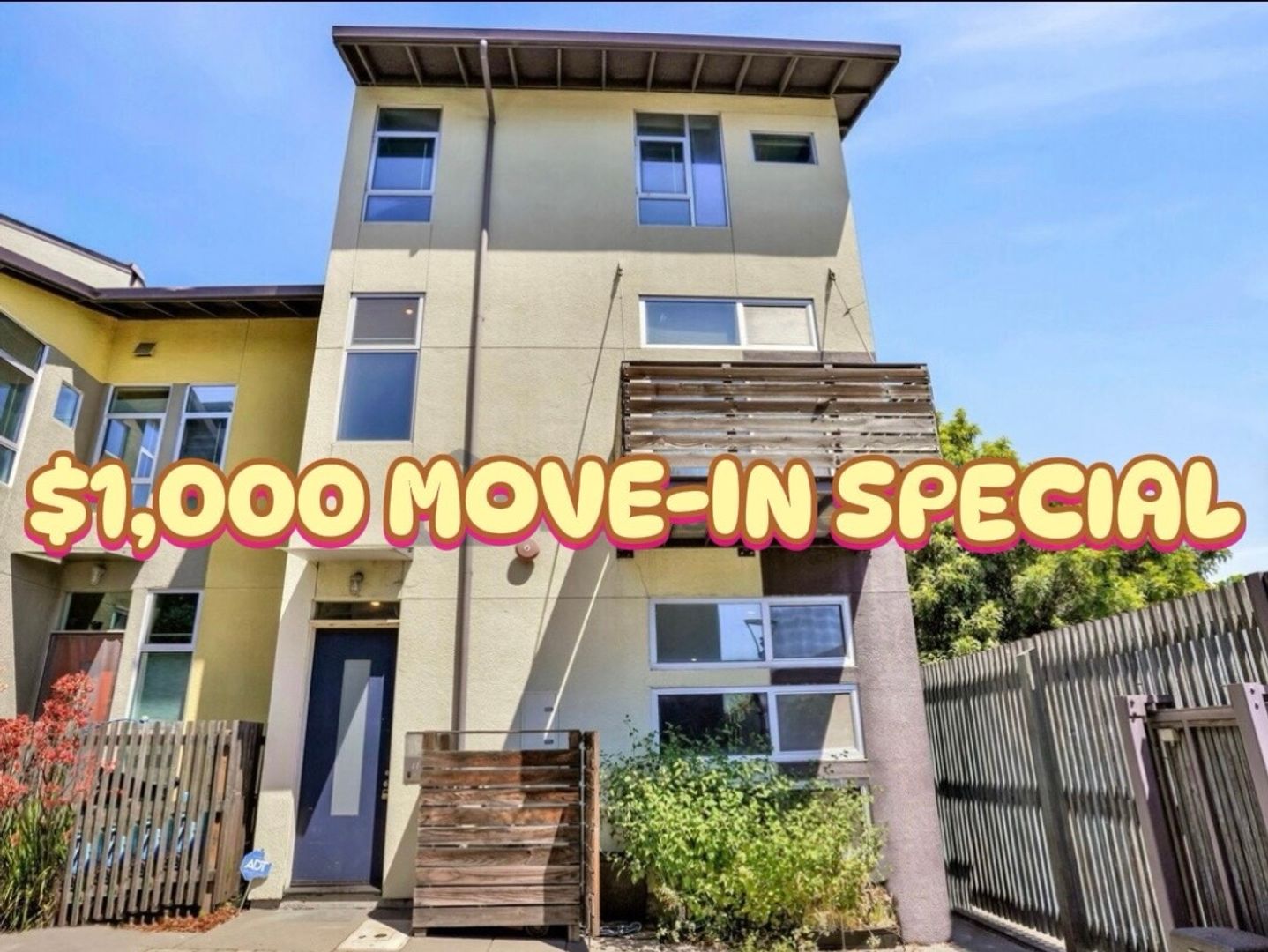 Emeryville Townhome: 27 Moss Lane