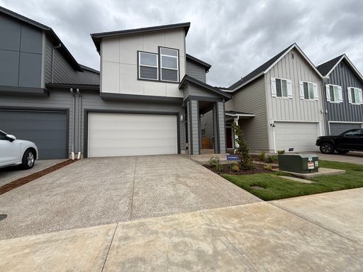 Charming 3 Bed 2.5 Bath Tualatin Home with Fenced Yard & 2-Car Garage! – photo 1