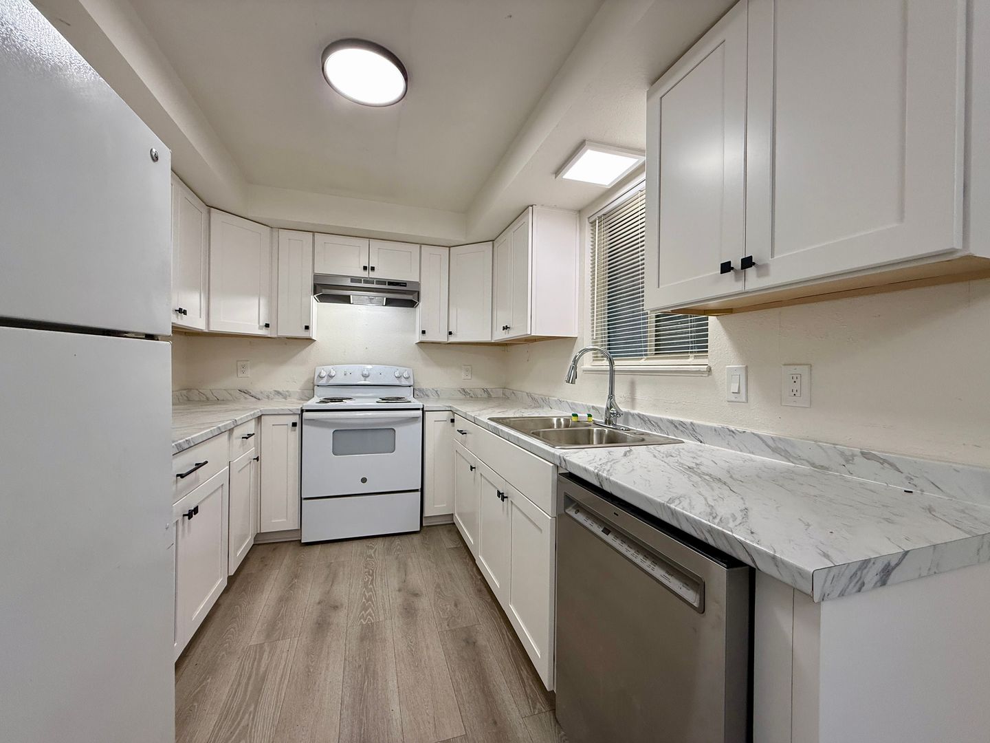 Redmond House: 1543 NW Rimrock Dr