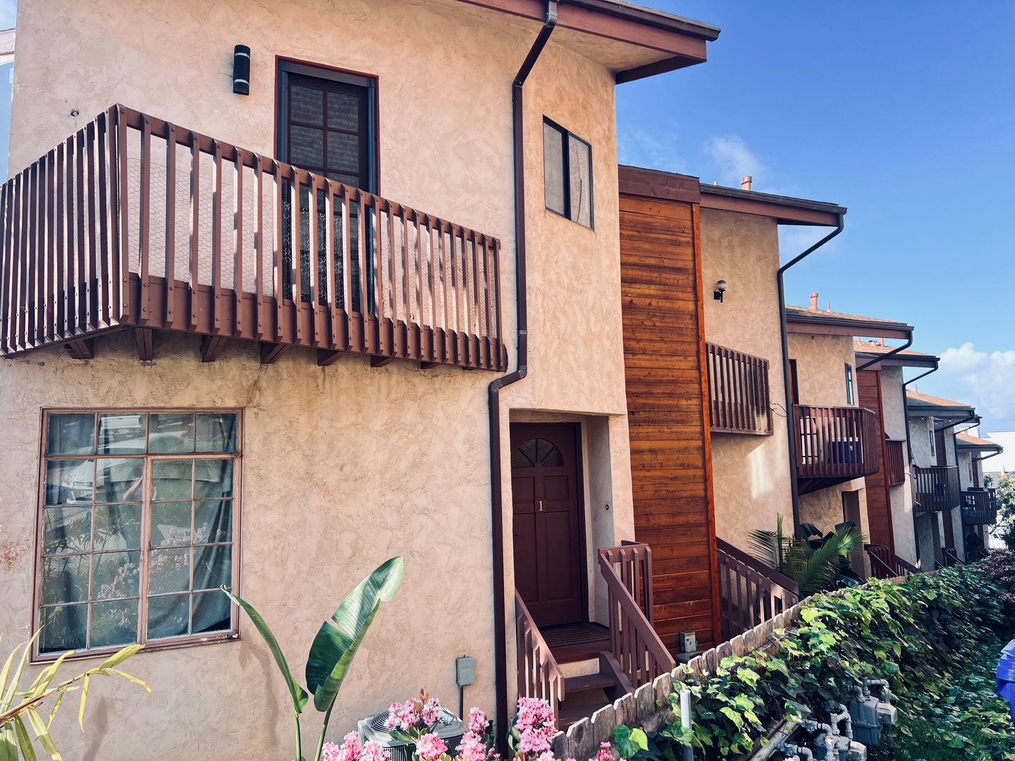 San Diego Townhome: 1121 Eureka Street