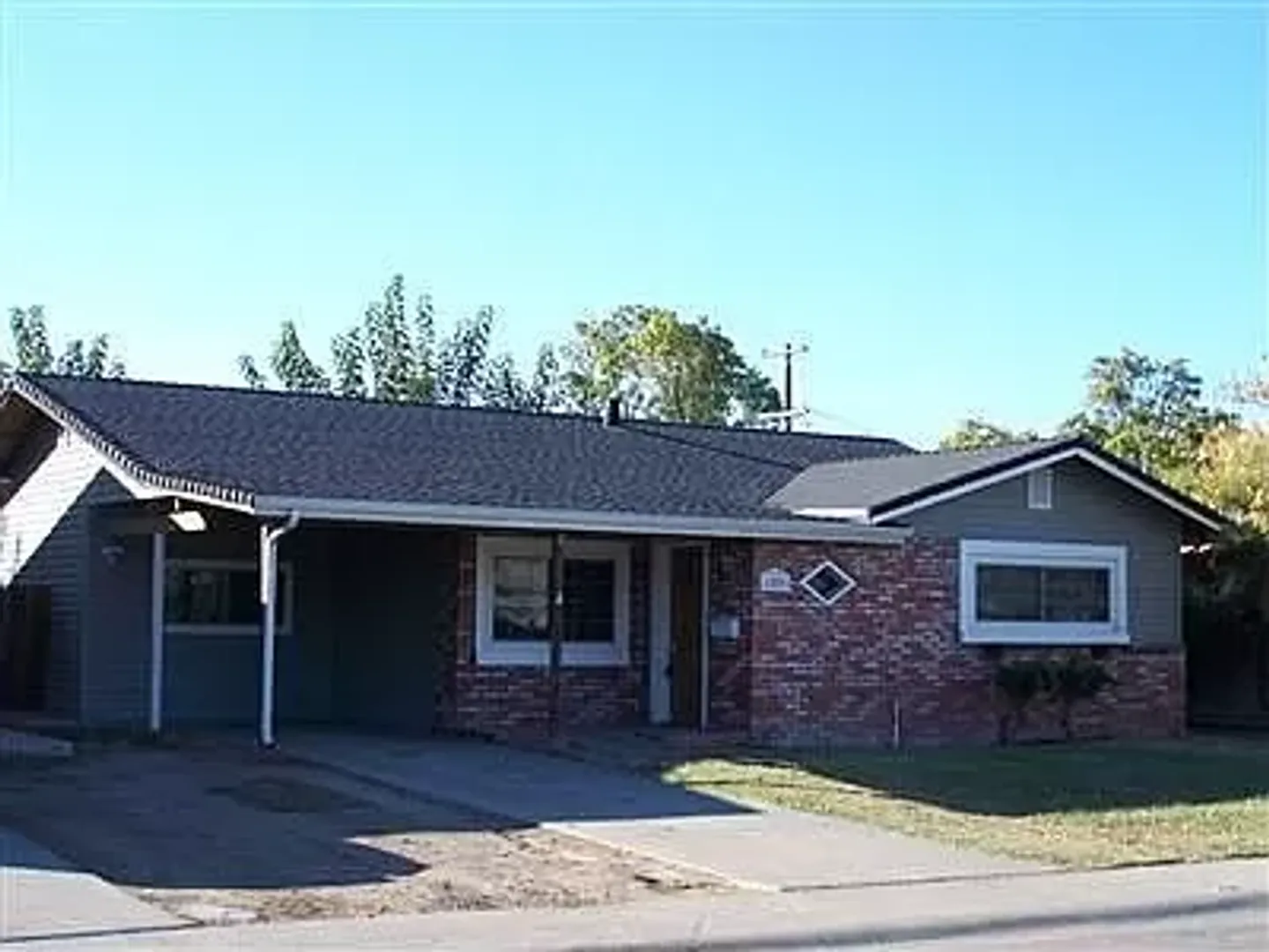 Tracy House: 1801 Deborah Street