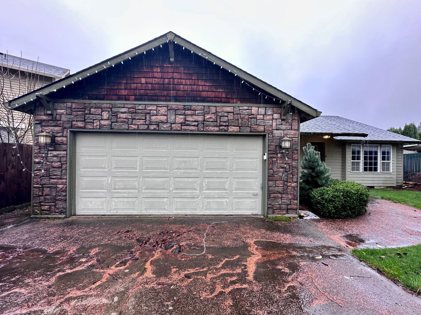 Clackamas House: 12418 SE Mountain Sun Dr.