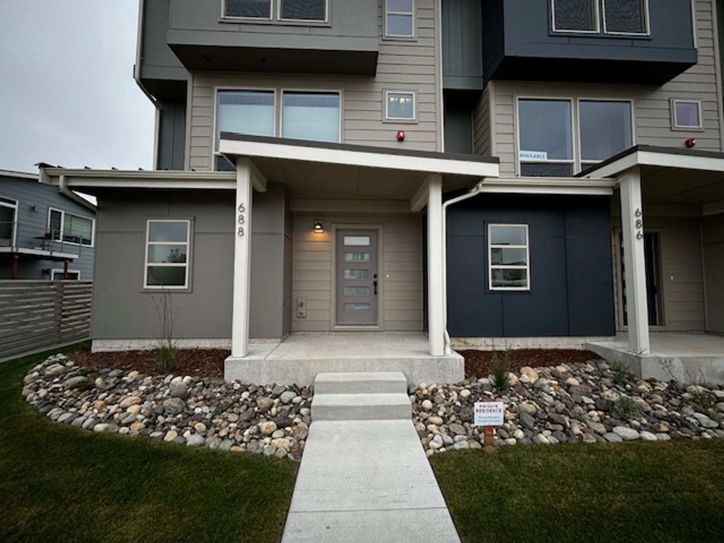 Bellingham Townhome: 688 Venture Way