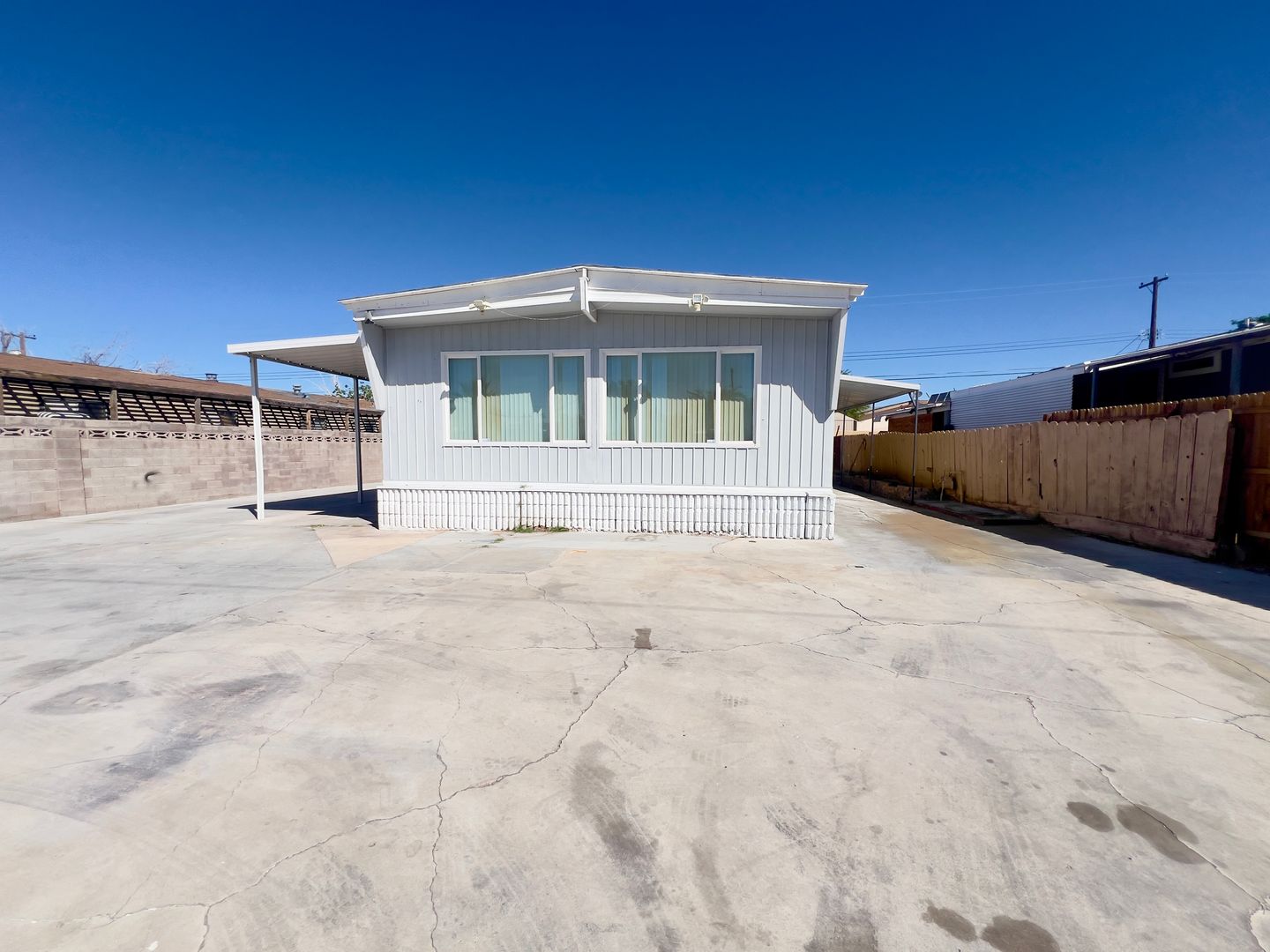 Las Vegas House: 6060 Yellowstone Ave